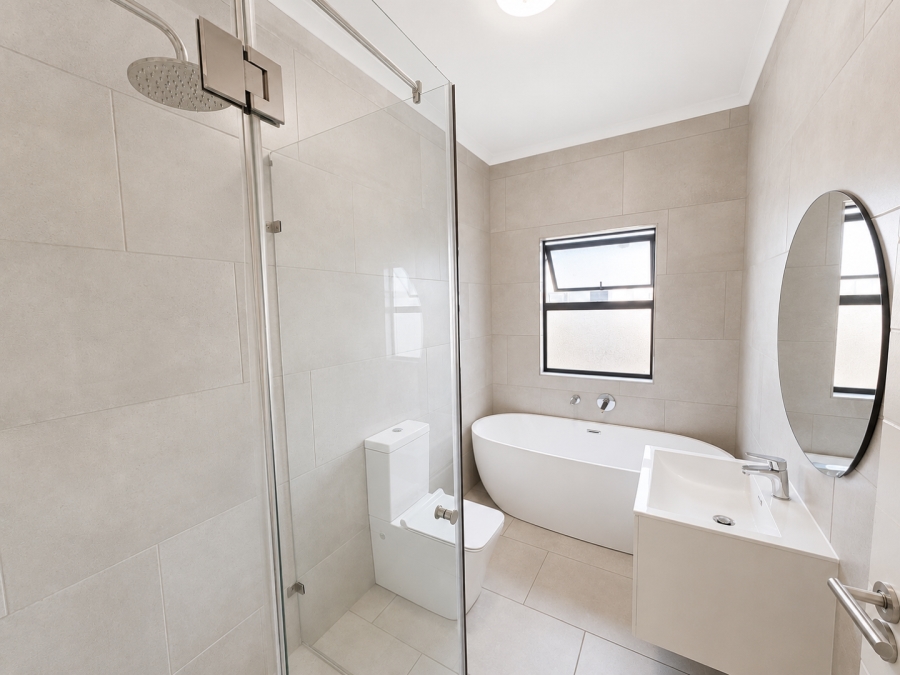 4 Bedroom Property for Sale in Sandown Western Cape